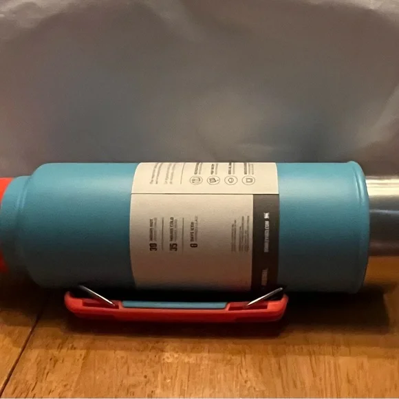 Stanley Blue and Red Thermos - Picture 4 of 5